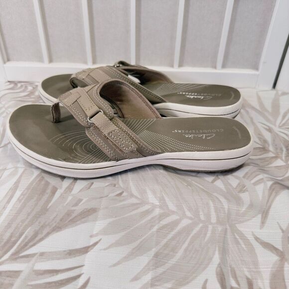 Clarks Cloudsteppers Breeze Sea Flip Flops - Picture 1 of 9